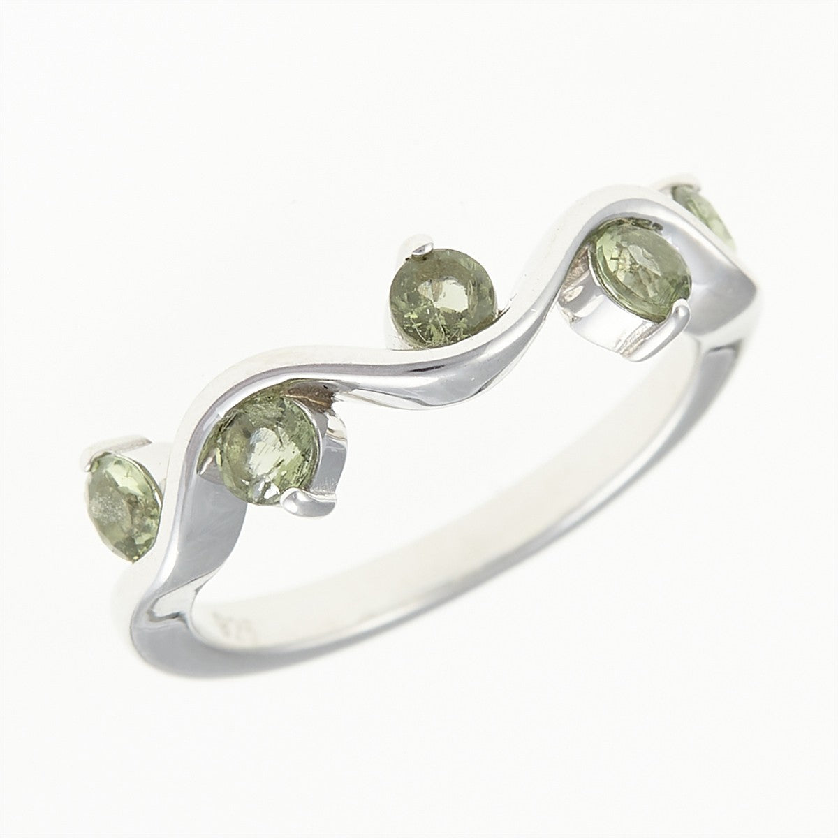 Silver ring with moldavites 098
