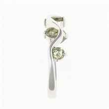 Anello in argento con Moldaviti 098