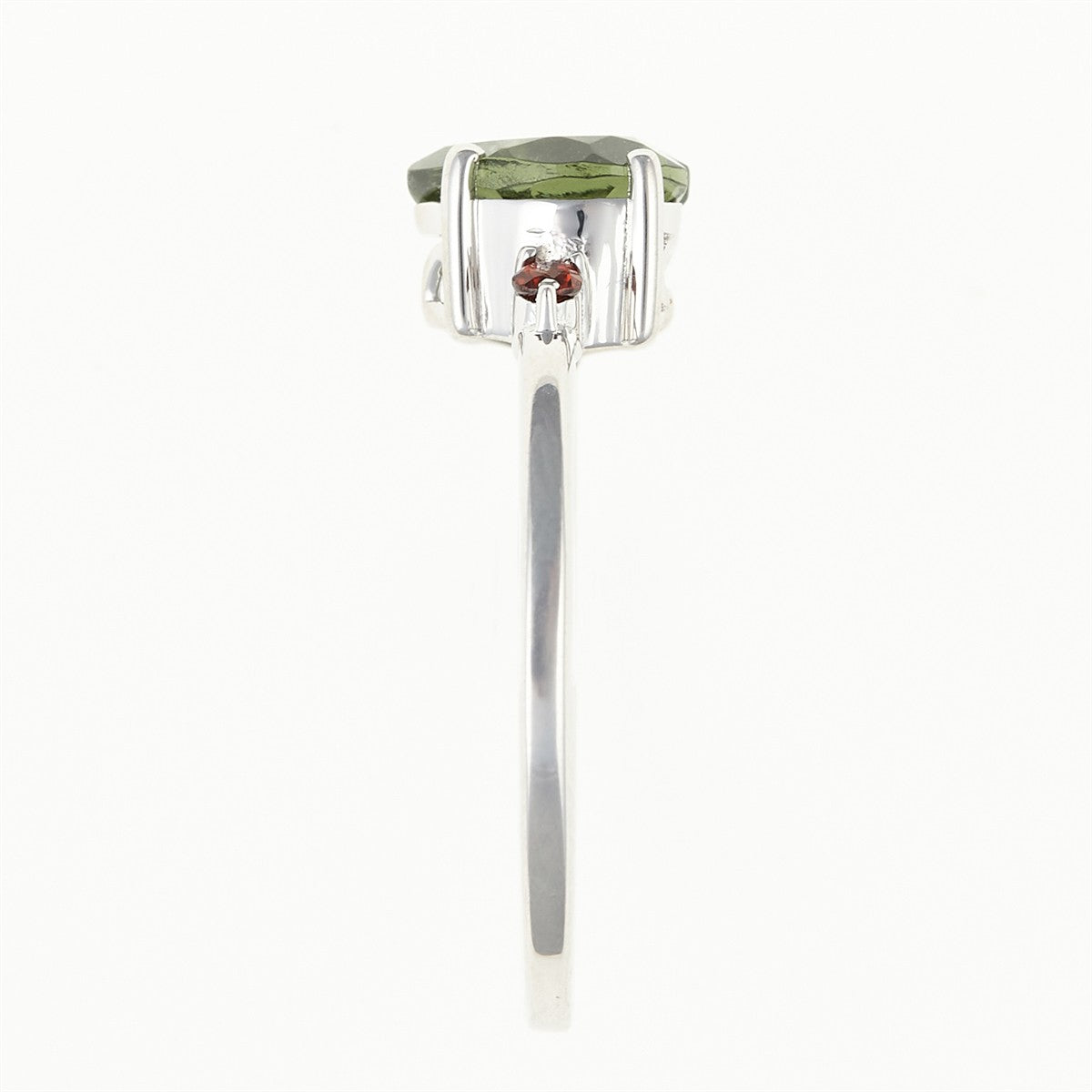 Silver ring with moldavite and garnets - heart 110G