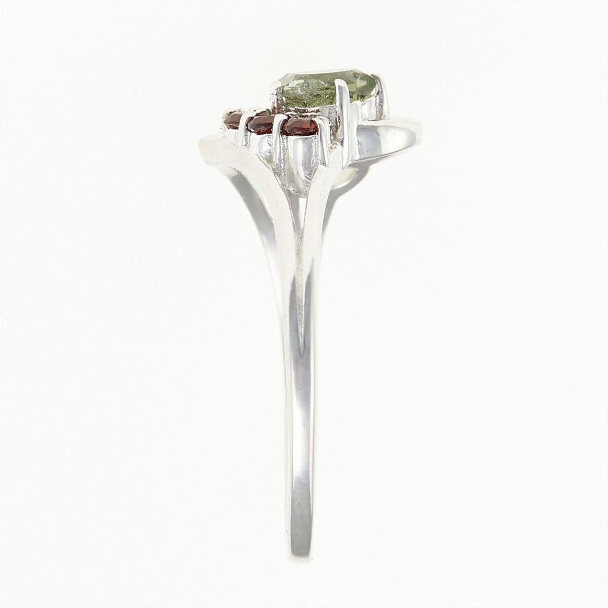 Silver ring with moldavite and garnets - heart 414G