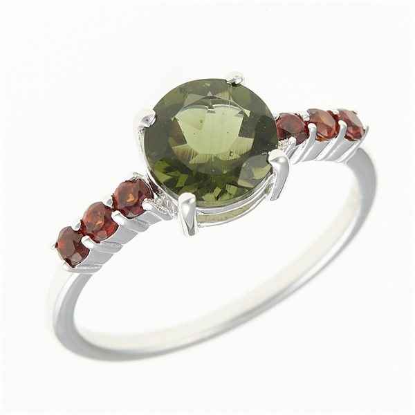 Anello in argento con moldavite e granati 434G